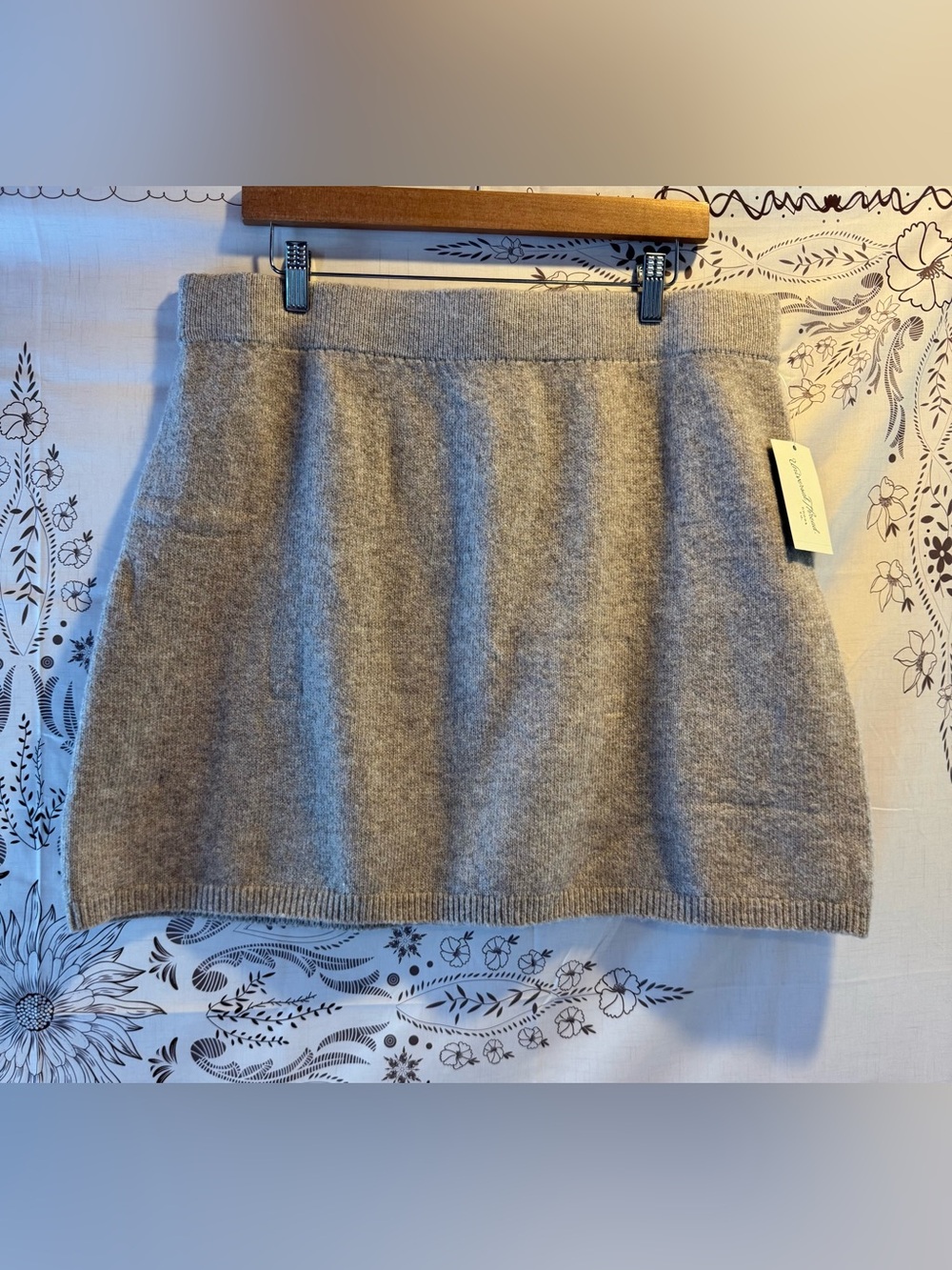Cozy beige Knit Mini Skirt - universal thread